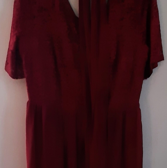 Dress - Picture 2 of 5